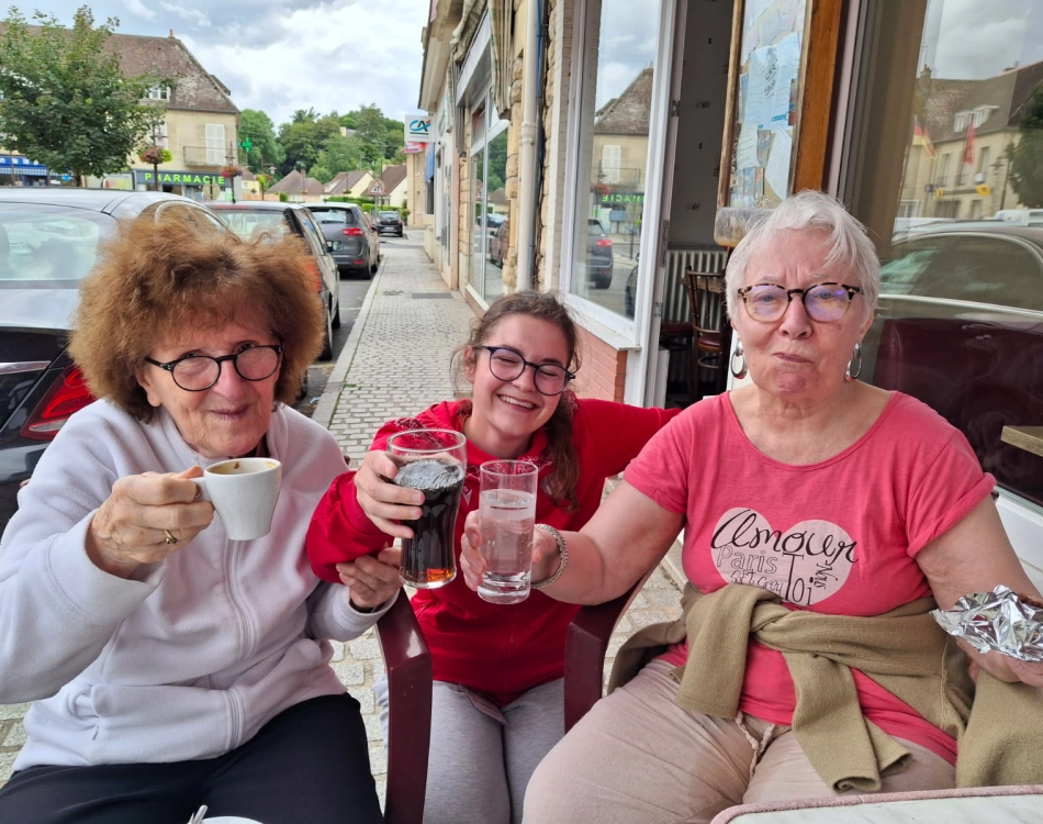 Sortie à la ferme de Ouezy puis dégustation d'une boisson à Bretteville sur Laize