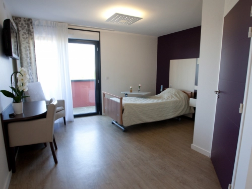 Ehpad avec chambre spacieuse Caen